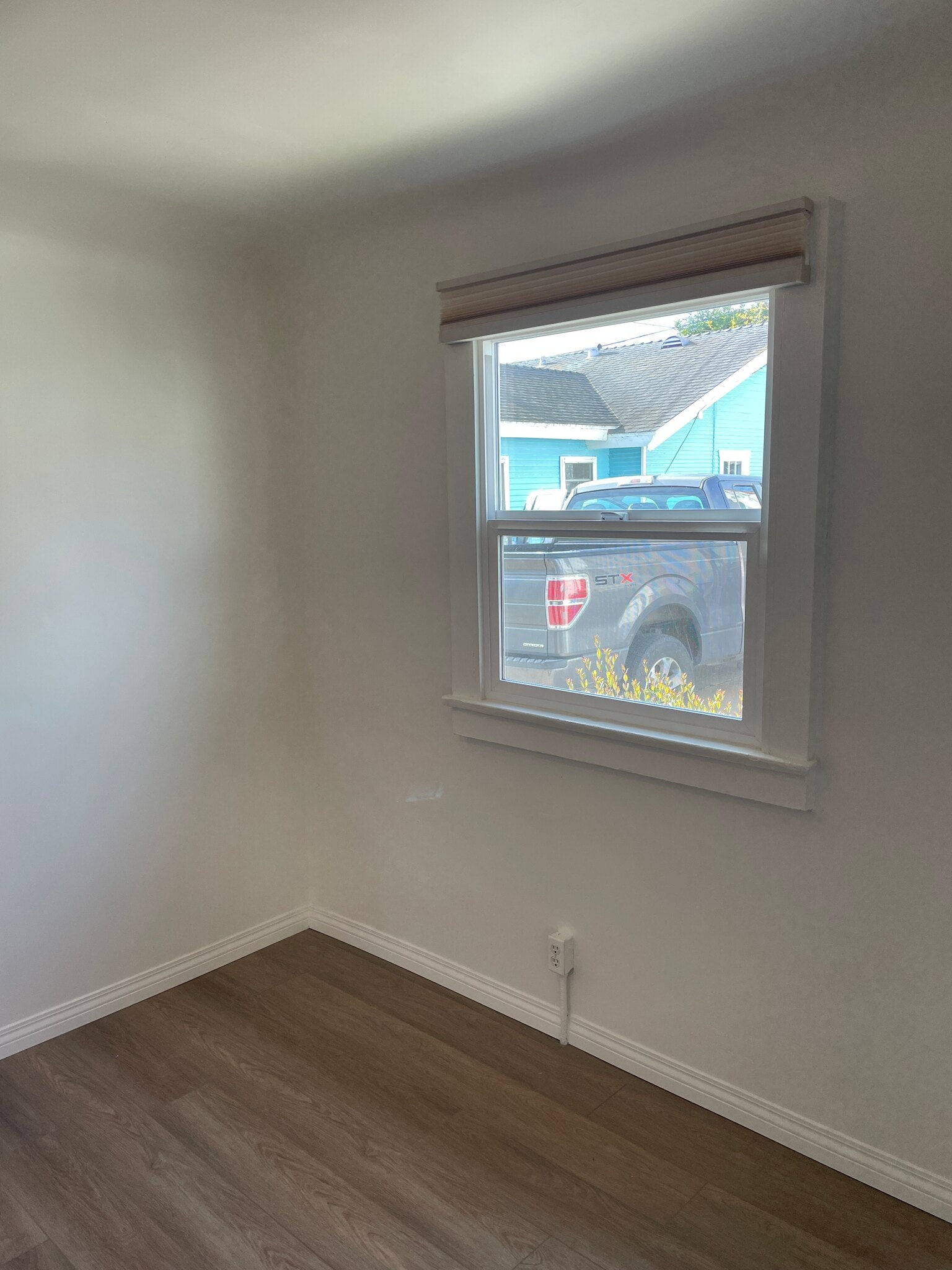 New windows - 287 W Mission Ave