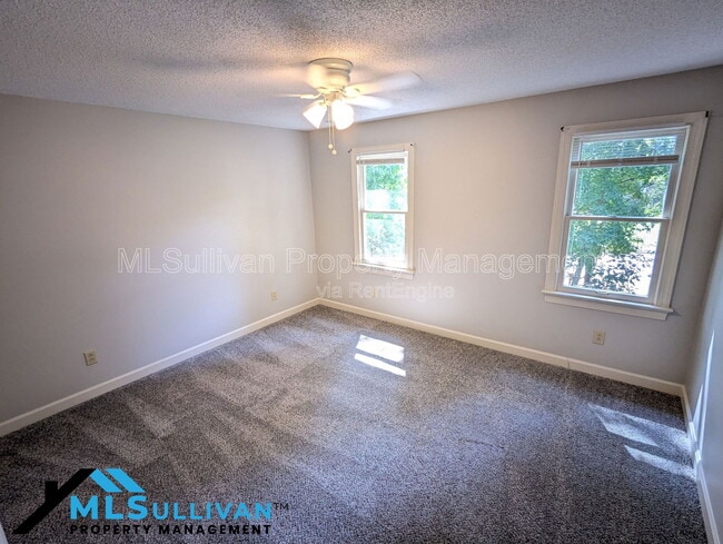 Building Photo - 4101 Grove Ridge Dr