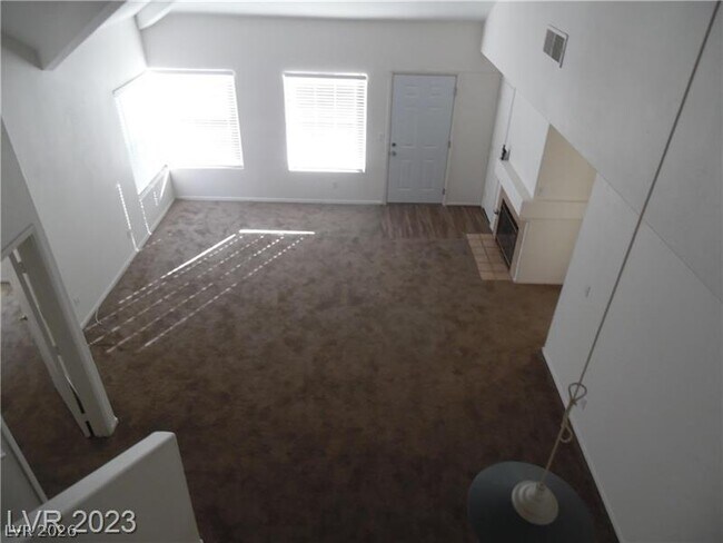 Building Photo - 5125 W Reno Ave