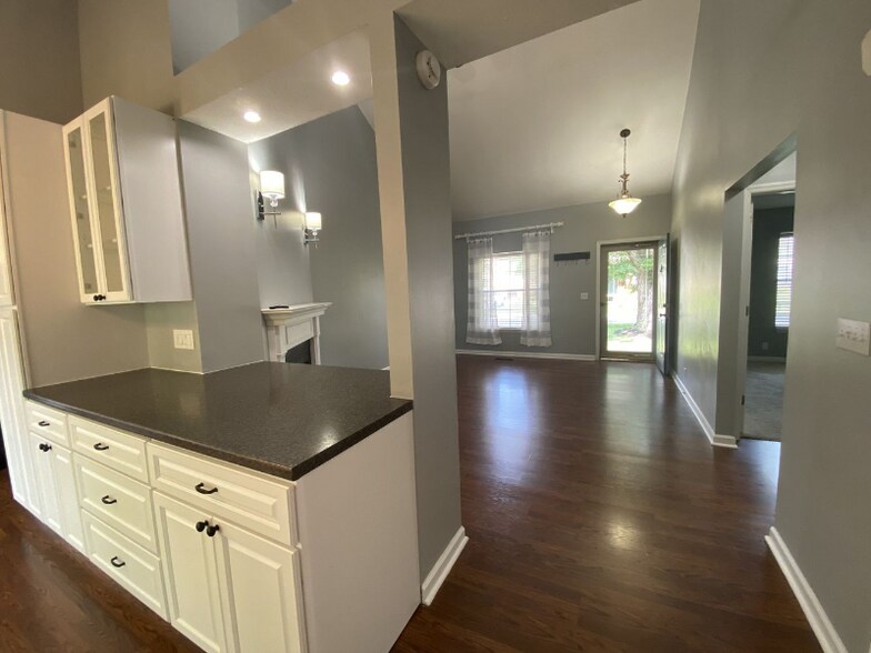 Building Photo - 141 Agee Cir E