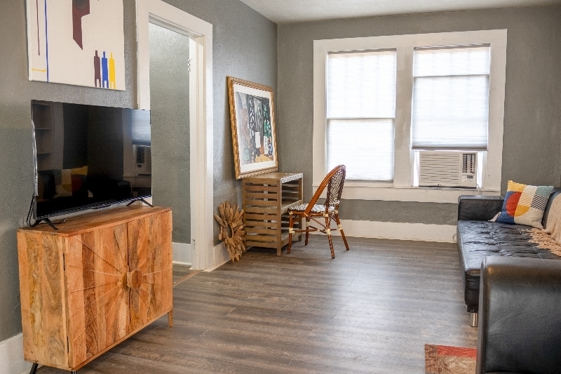 Building Photo - 3737 Maywood Ave