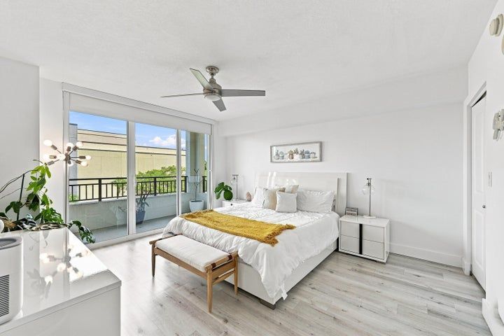 Building Photo - 610 W Las Olas Blvd