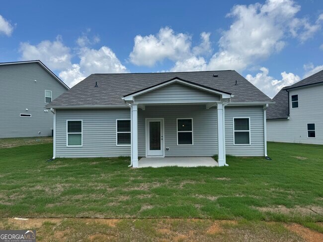 Building Photo - 129 Sycamore Ln