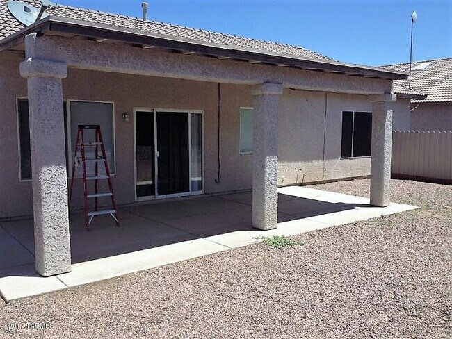 Building Photo - 7825 W Scout Rd