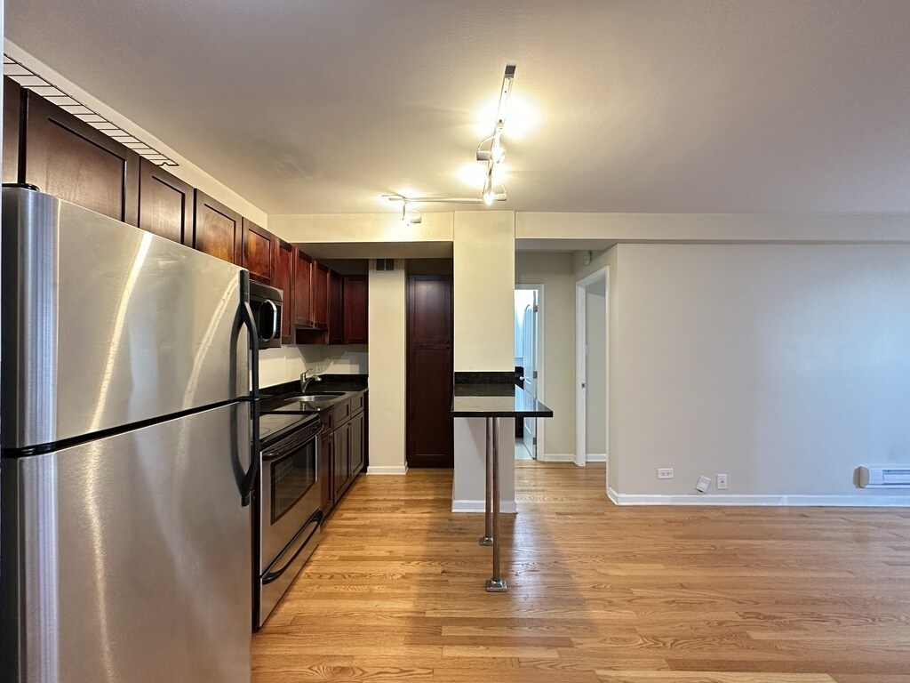 Building Photo - 4180 N Marine Dr