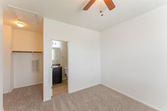 Building Photo - 4514 Senda Ln