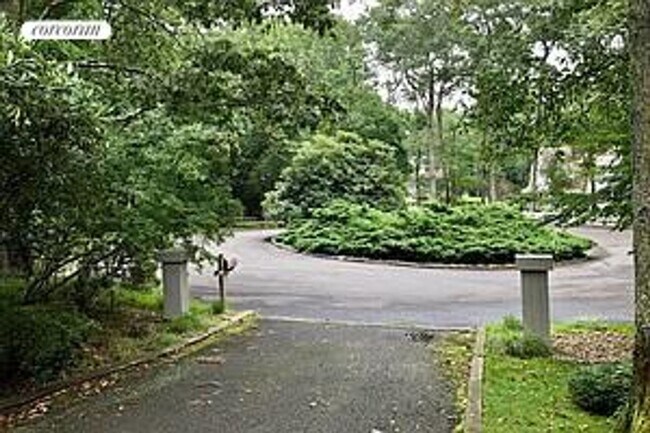 Building Photo - 34 Rolling Hill Ct W