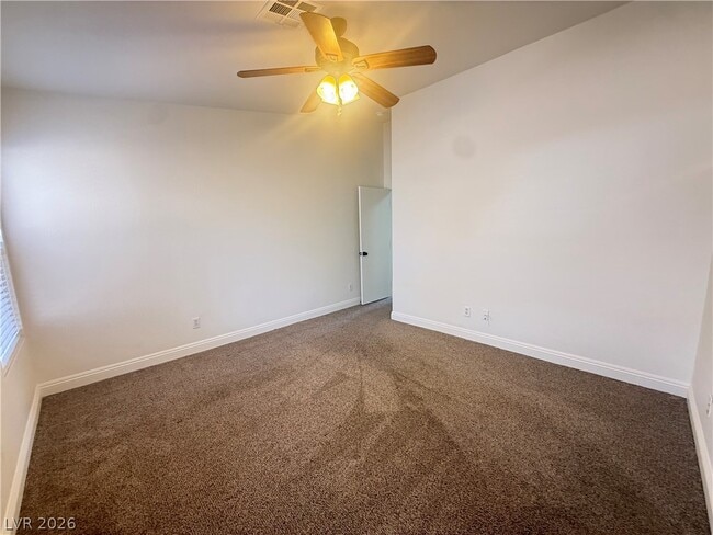 Building Photo - 3130 Meadow Flower Ave