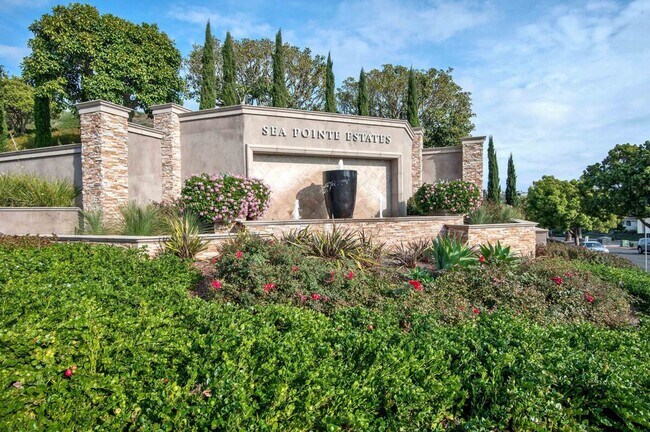 Building Photo - Luxury Ocean View Home in Sea Pointe Estat...