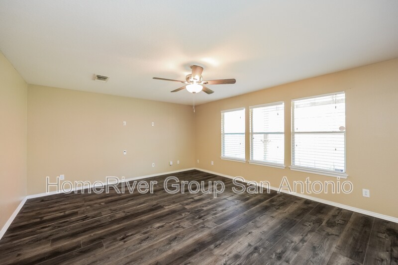 Building Photo - 119 Hallie Cove