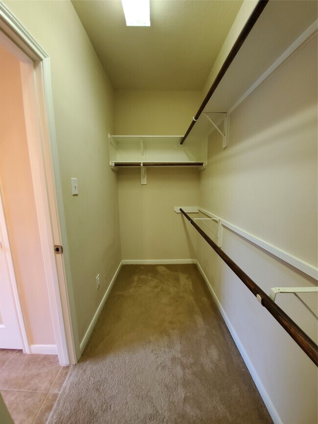 Building Photo - 25601 Thistle Valley Ct