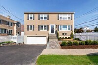 Building Photo - 105 Florence St