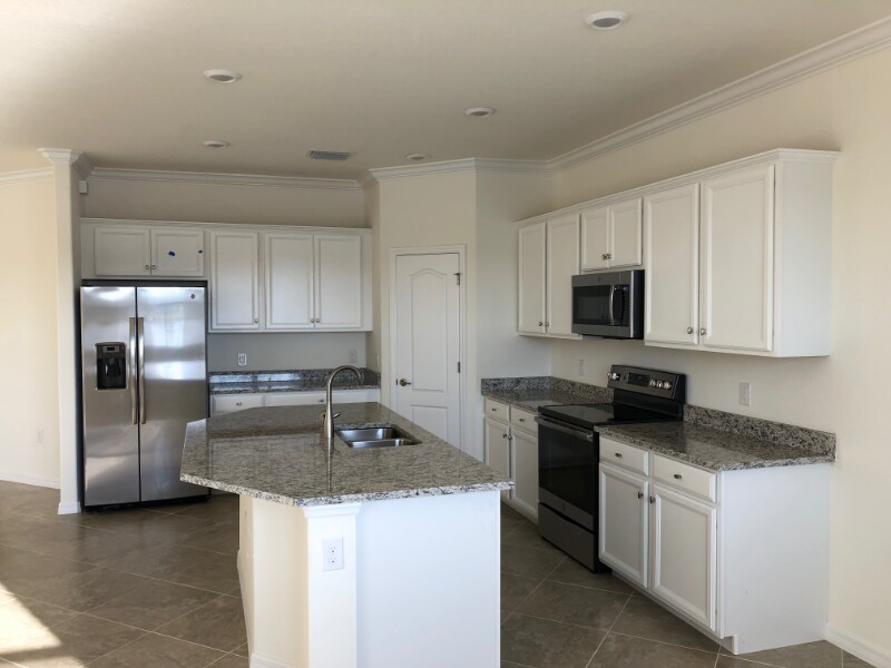 Building Photo - 1591 Santiago Cir