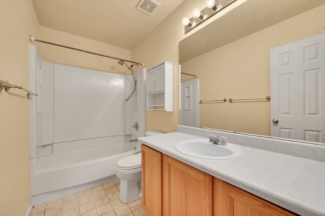Building Photo - $2,295.00 4 bed, 2.5 bath in Colorado Springs with In Unit Laundry!