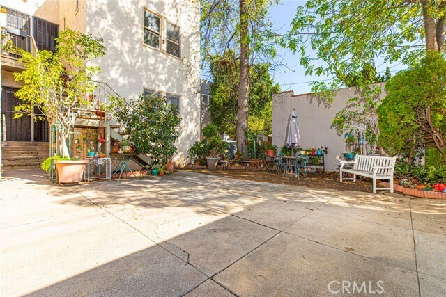 Building Photo - 1153 N Maryland Ave
