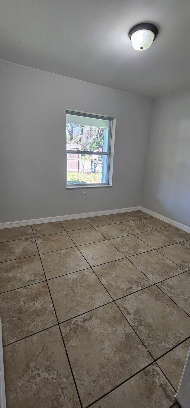 2/1 For Rent in NW 1st St. Ocala 1726 NW 1st St Ocala FL 34475