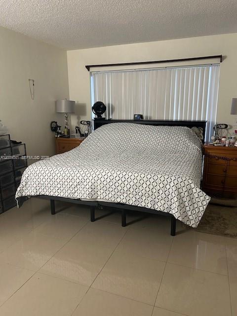 Building Photo - 4139 SW 66th Way