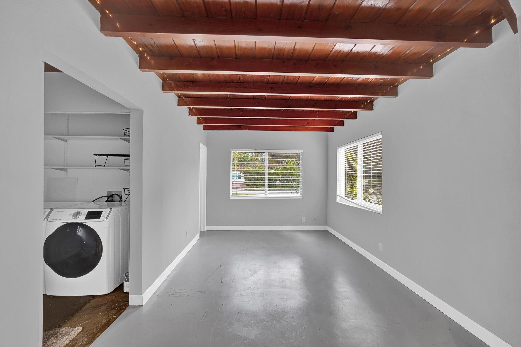 Building Photo - 1101 SW 8th Ter