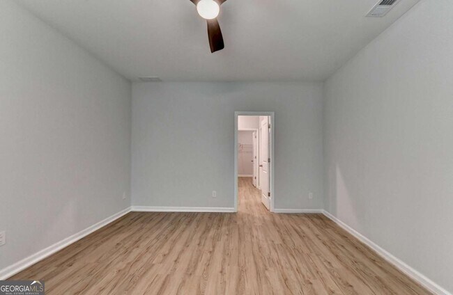 Building Photo - 175 Grey Falcon Ave