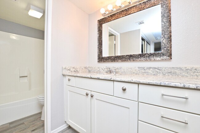 Building Photo - 4444 E Paradise Village Pky N