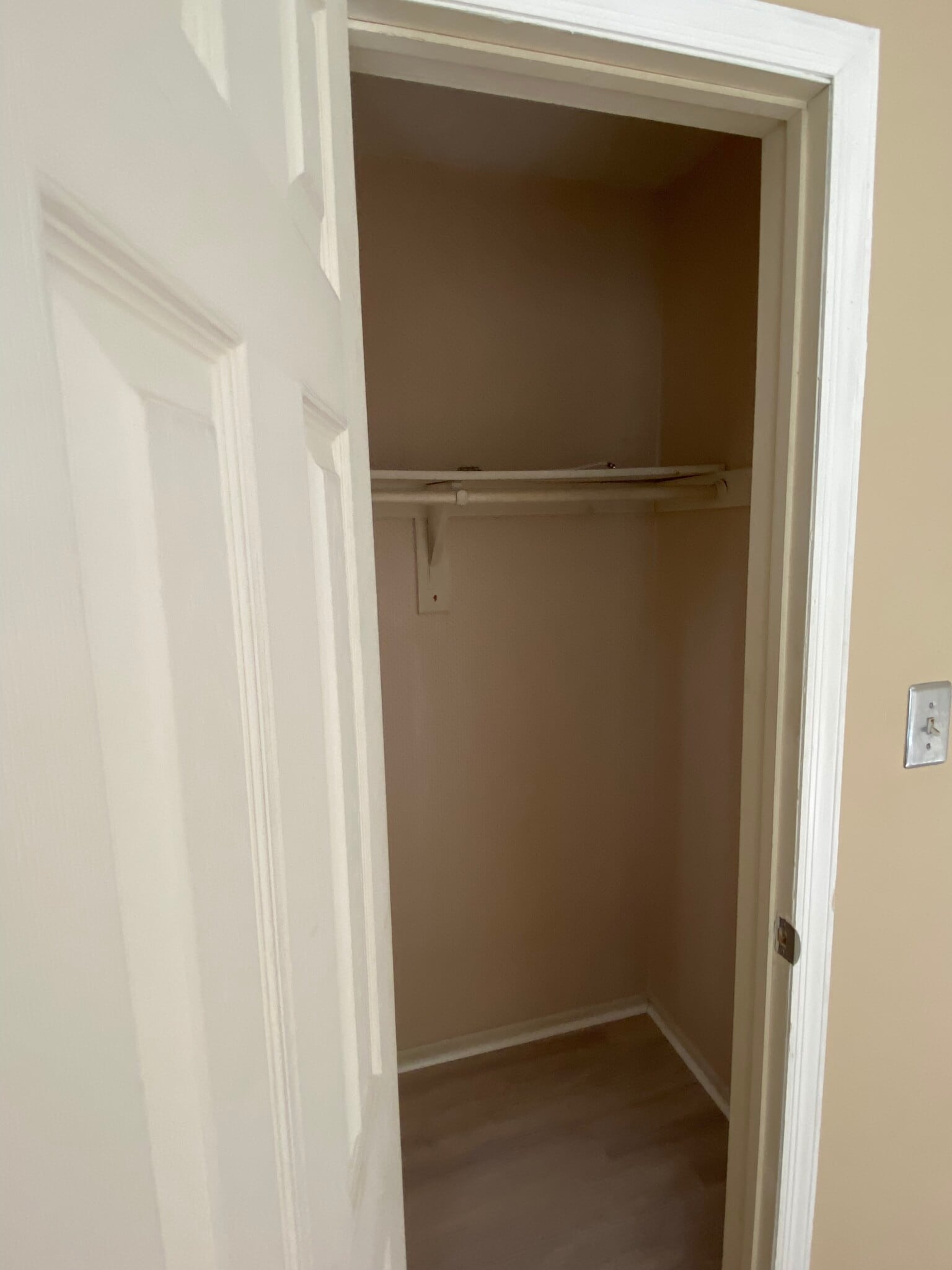 Closet in bedroom - 1313 Juniper Ct