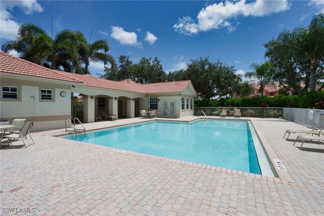 Building Photo - 22911 Rosedale Dr