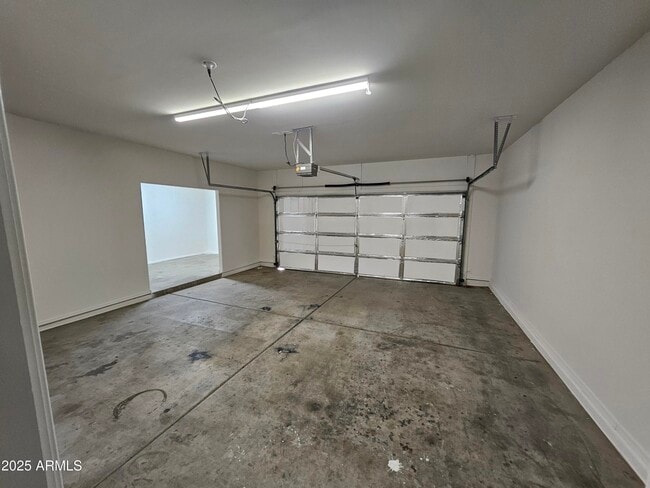 Building Photo - 1294 W Agrarian Hills Dr