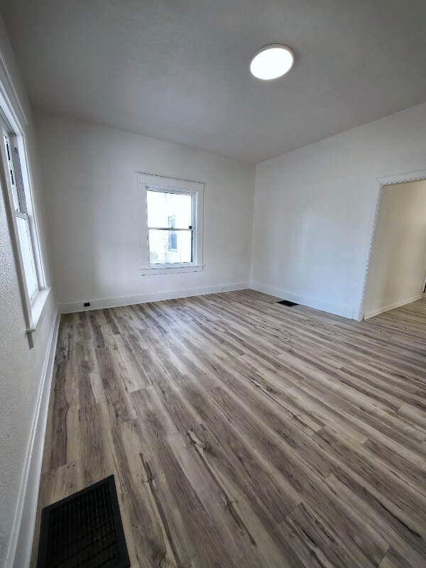 Building Photo - 626 S Market St