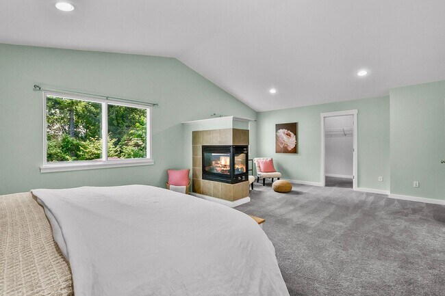 Building Photo - ? Spacious Snohomish Home with Luxury Features & Room to Live! ?
