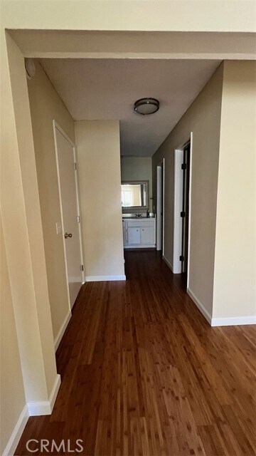 Building Photo - 15425 Sherman Way