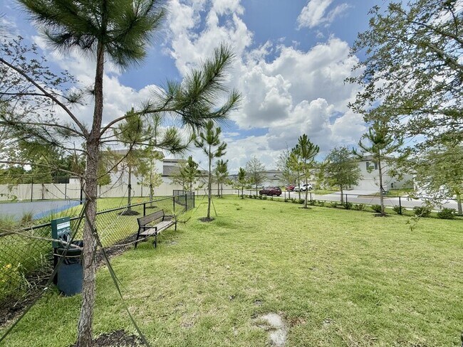 Building Photo - 3521 Great Pk Ct