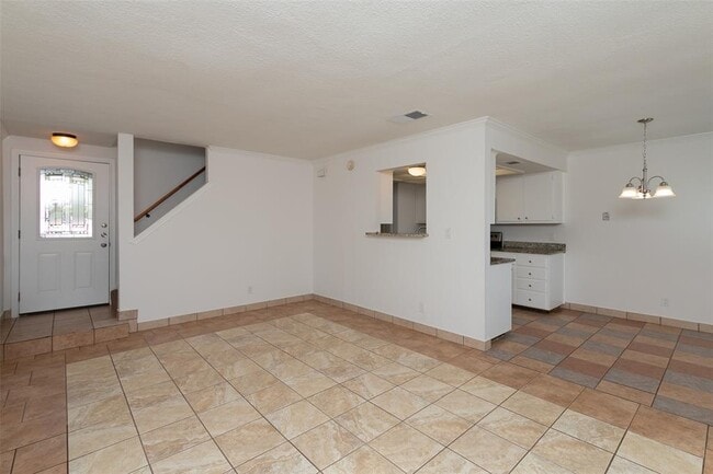 Building Photo - 8811 Springmail Cir