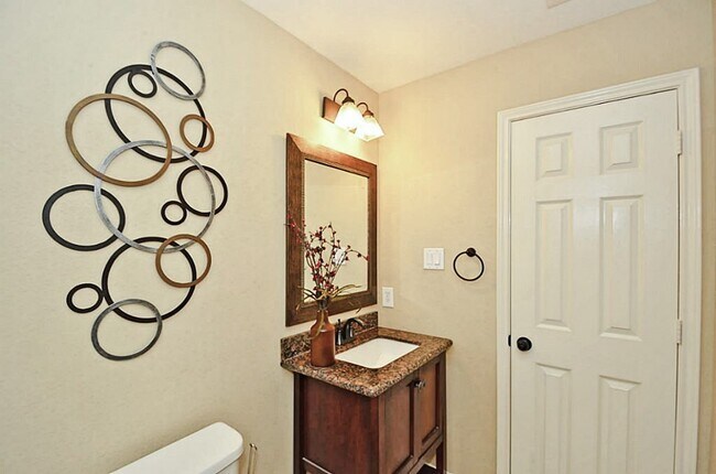 Building Photo - 12225 Medina Lake Dr