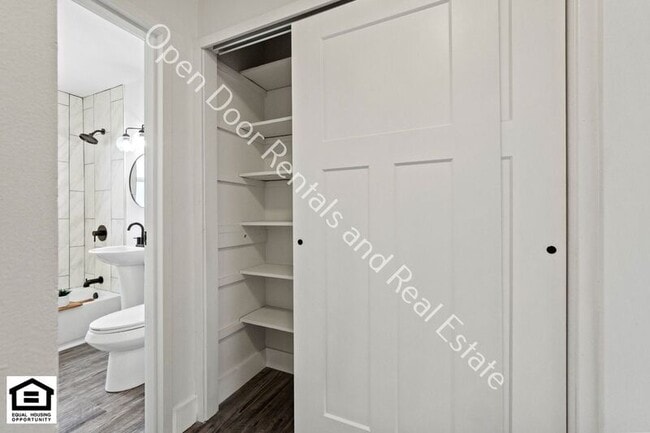 Building Photo - 1823 Griswold Dr