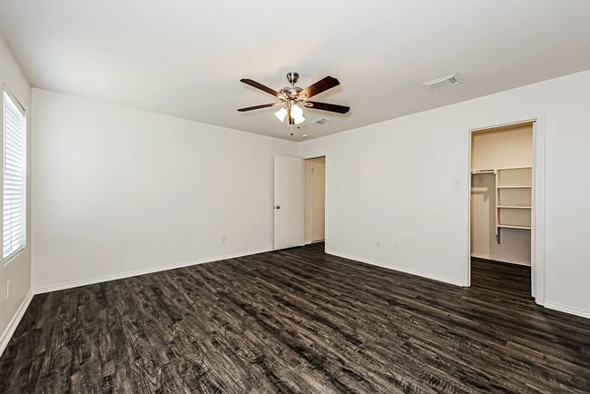 Building Photo - 6831 Brookglen Ln