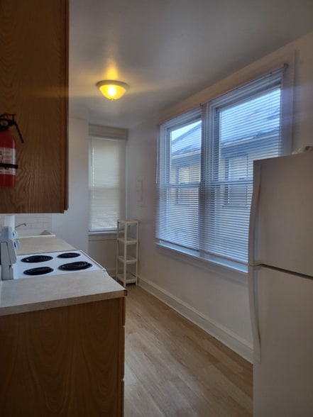 Building Photo - 119 E Mt Airy Ave