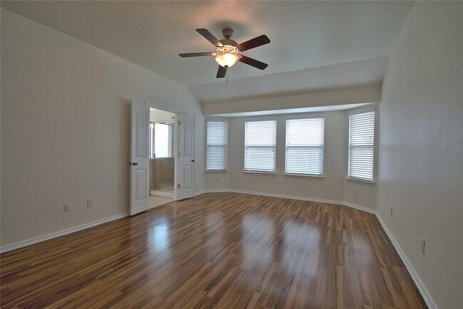 Building Photo - 16724 Ruggio Rd