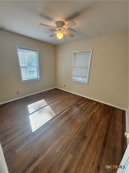 Building Photo - 1312 E Mistletoe Ave