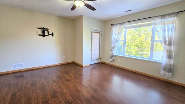 Building Photo - 10900 W Bluemound Rd