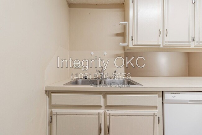 Building Photo - 618 Welston Cir