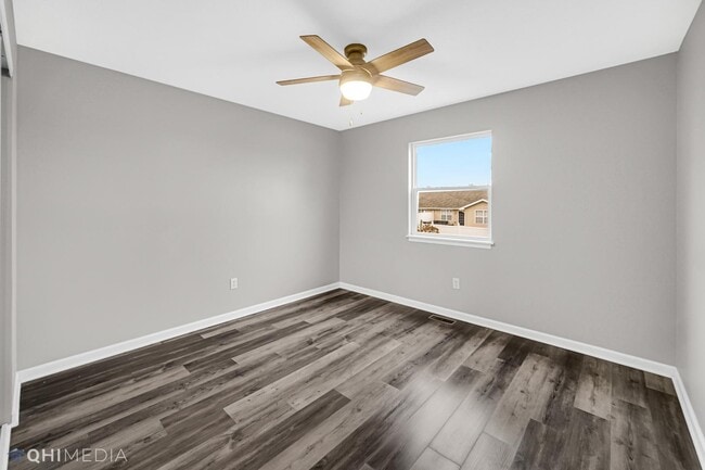 Building Photo - 1218 W 85th Ave