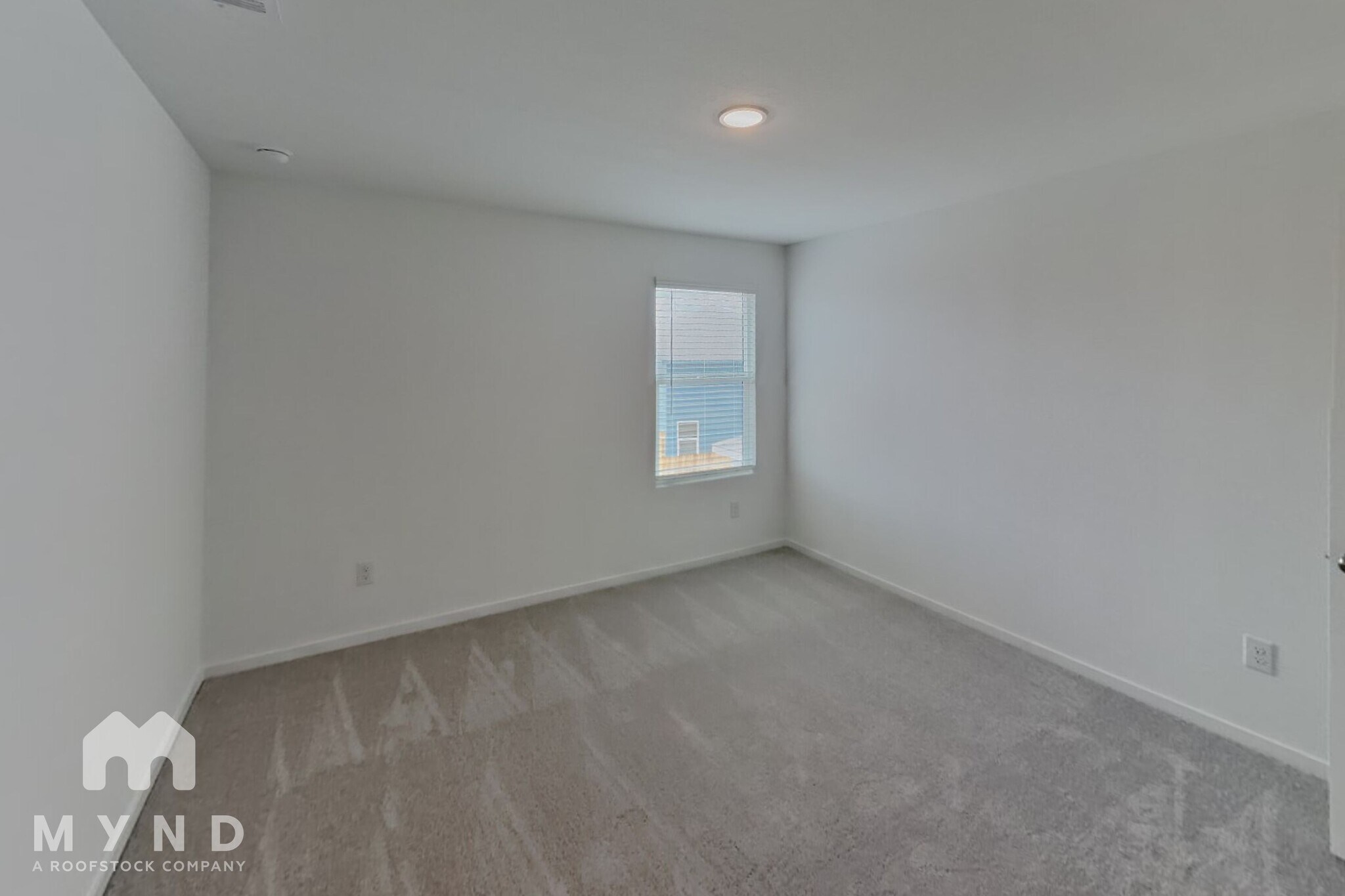 Building Photo - 7354 Orange Sapphire