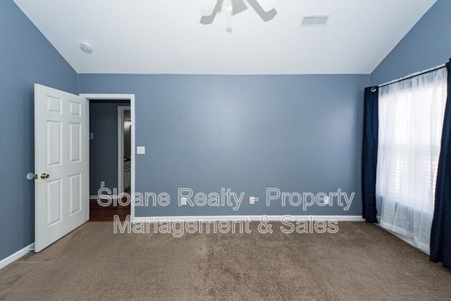 Building Photo - 7856 High Maple Cir