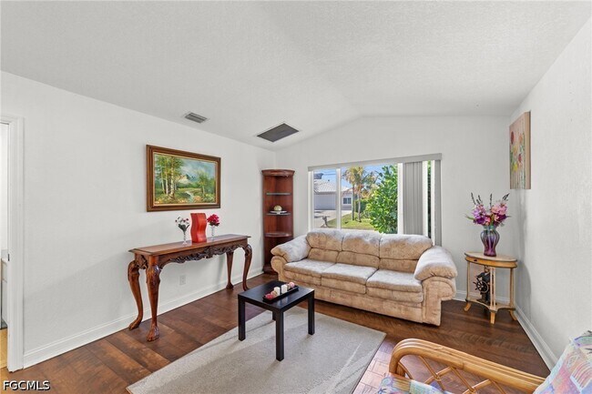 Building Photo - 2317 SW 44th Terrace