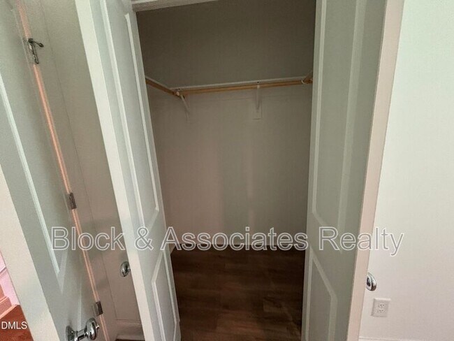 Building Photo - 5710 Parker Pnes Ct
