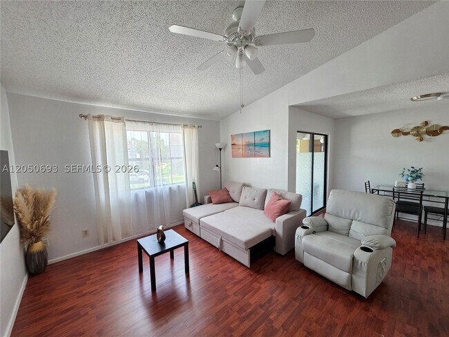 Building Photo - 15077 SW 103rd Terrace