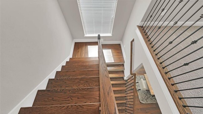 Building Photo - 13214 Pkwy Meadows Dr