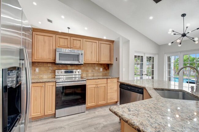Building Photo - 9953 Majestic Way