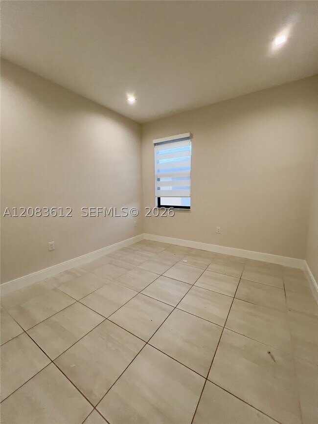 Building Photo - 8281 NW 48th St