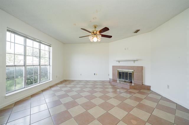Building Photo - 906 High Country Dr
